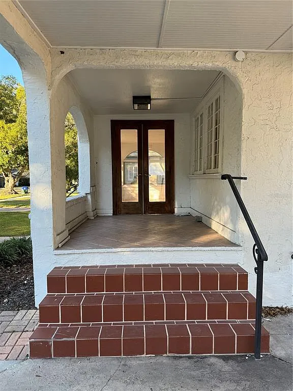 2 bed, 1.0 bath, 1160 sqft, $2,295 — Photo 4