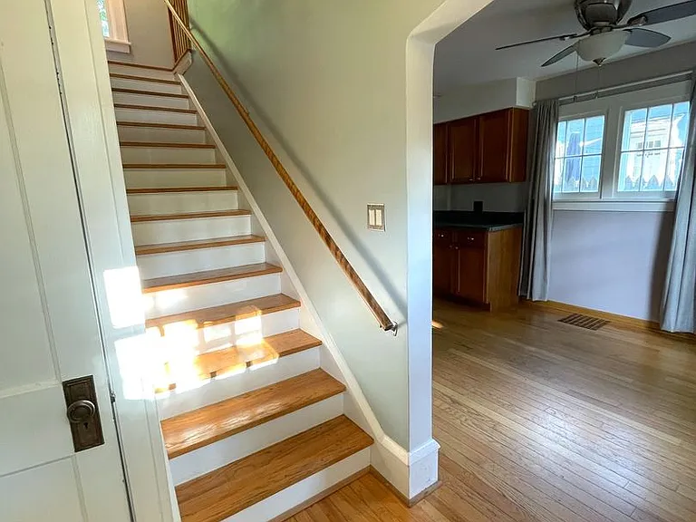 1404 E Park Pl — Photo 7