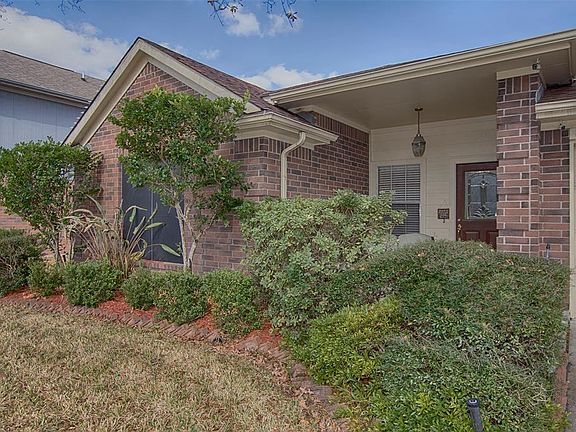 4th image of 1815 Oak Valley Dr