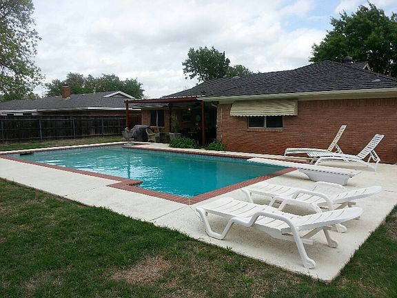 4th image of 2802 Barrywood Dr