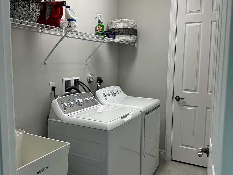 6008 Bella Rosa Ln — Photo 26
