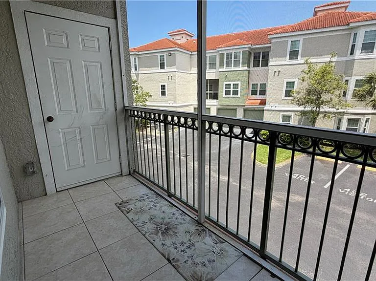 23500 Walden Center Dr #210 — Photo 21