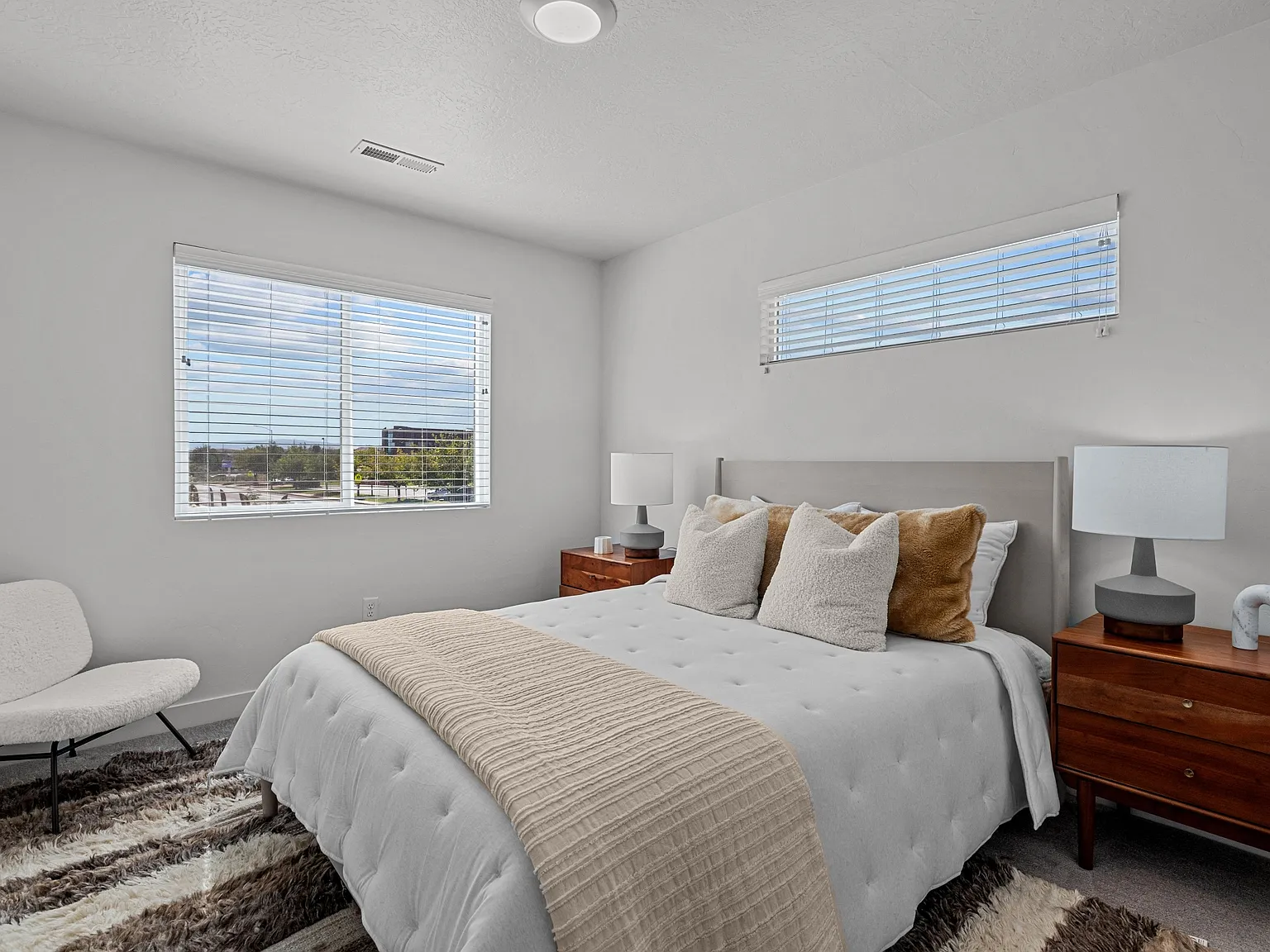 Desert Village Townhomes — Photo 4