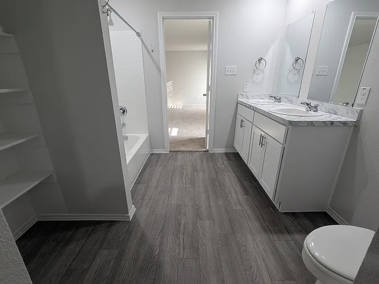 Eagles Nest Dr — Photo 9