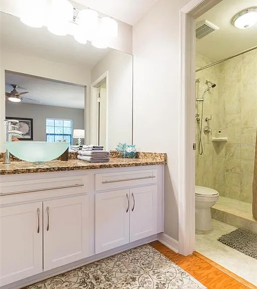 702 W Bay St #A — Photo 20