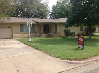 5329 Sabelle Ln, Haltom City, TX 76117