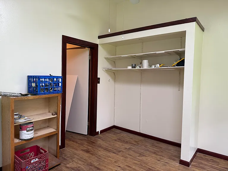 Sink room closet.