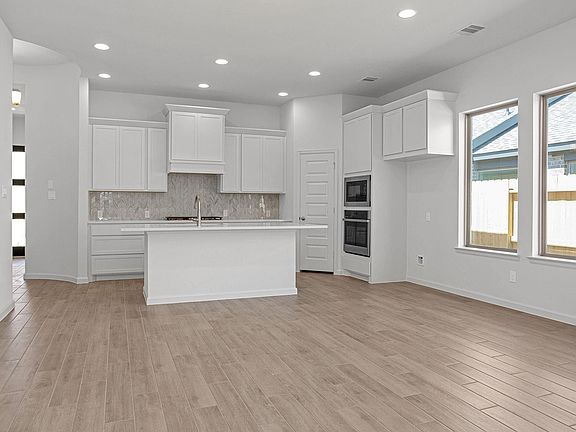 7th image of this home