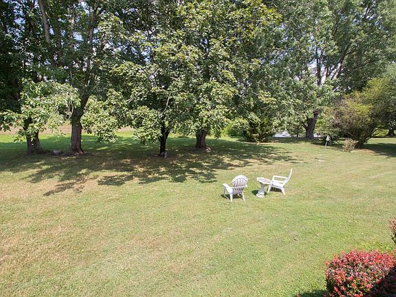 4th image of 3519 Saint Andrews Dr