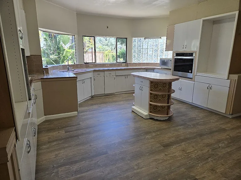 334 Church St #B — Photo 1