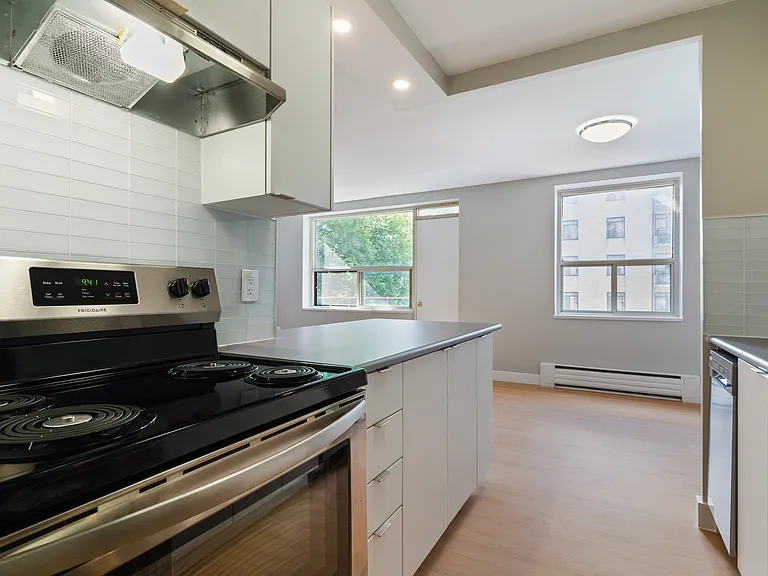 831 Kennedy Rd — Photo 15