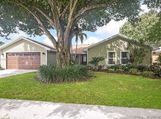 2626 Pepperwood Cir S, Palm Beach Gardens, FL 33410