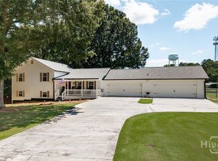 483 Whispering Oaks Drive, Statham, GA 30666