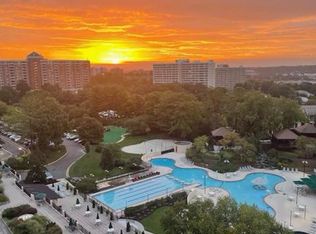 307 Yoakum Pkwy APT 515, Alexandria, VA 22304