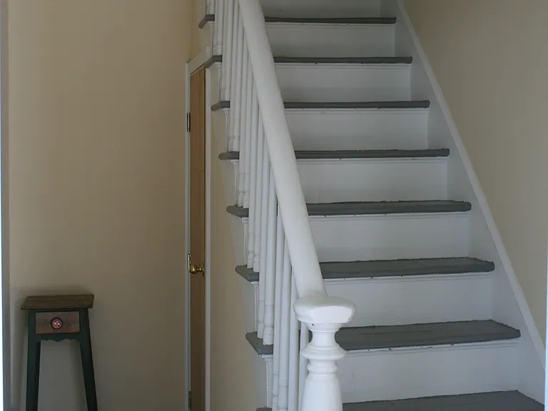 33 Fairfield Ave #B — Photo 3