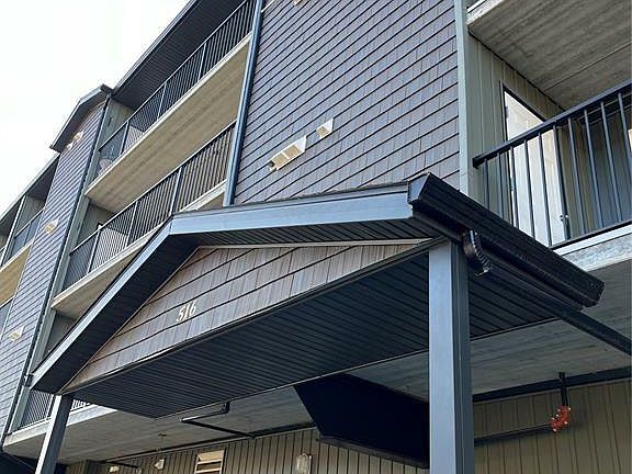 4th image of 516 4th St E #307