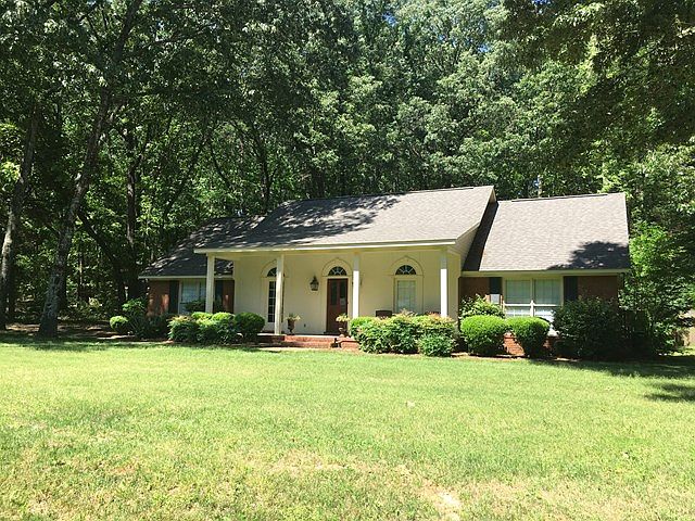 1st image of 109 Riverbirch Ln