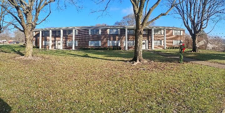 1st image of 100 McKinley Dr