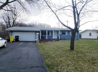 541 McCool Rd, Valparaiso, IN 46385