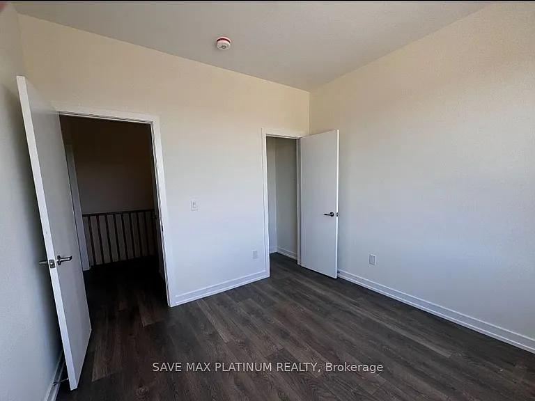 160 Densmore Rd #1403 — Photo 12