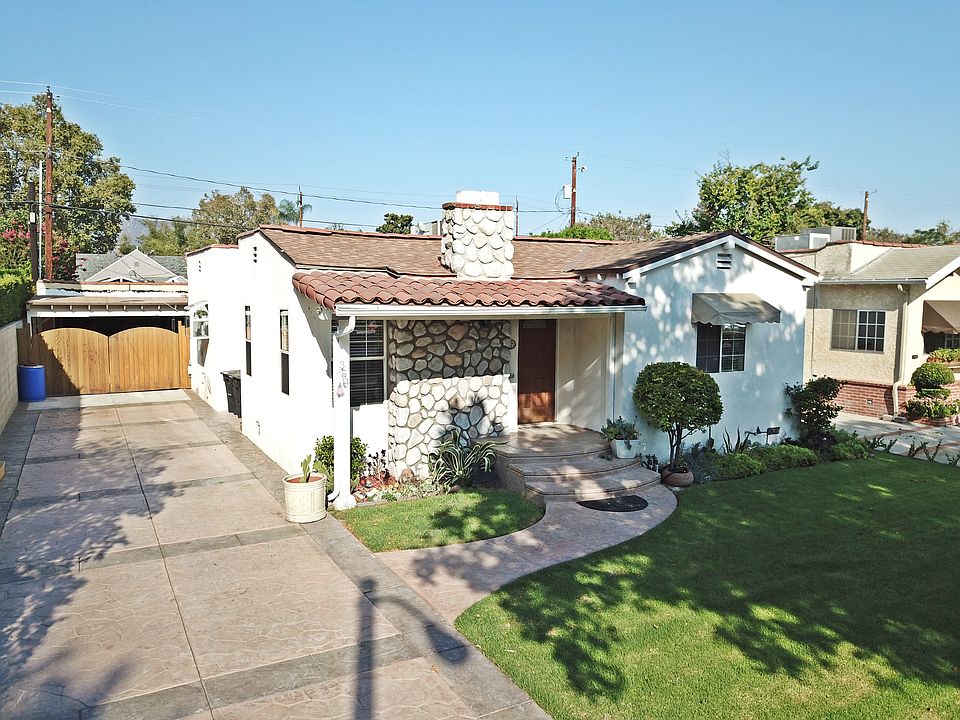 1st image of 354 N Griffith Park Dr