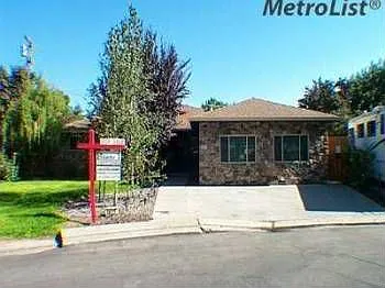 1417 Glenwood Dr photo 1