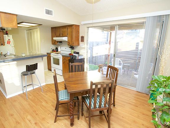2nd image of 4016 Cima Serena Dr