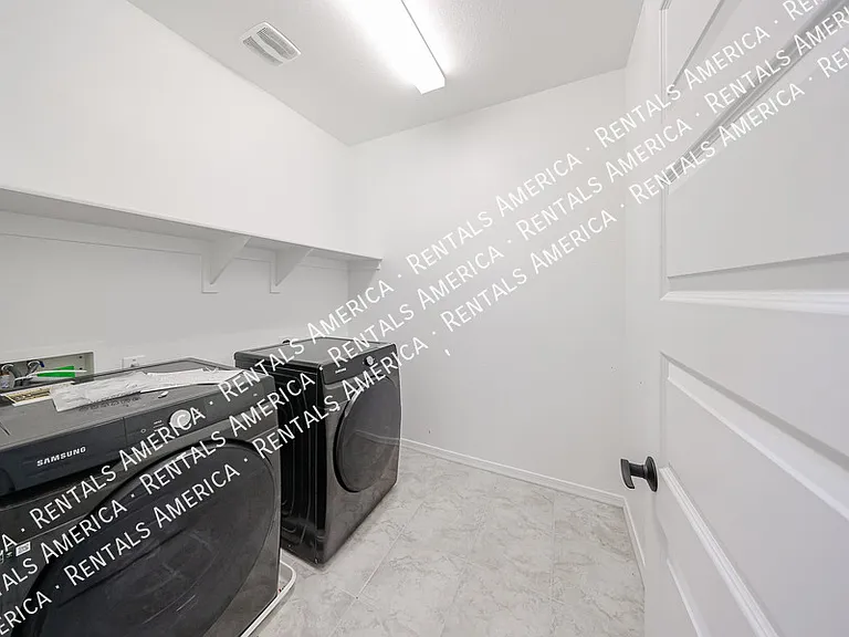 13487 N 174th Ave — Photo 38