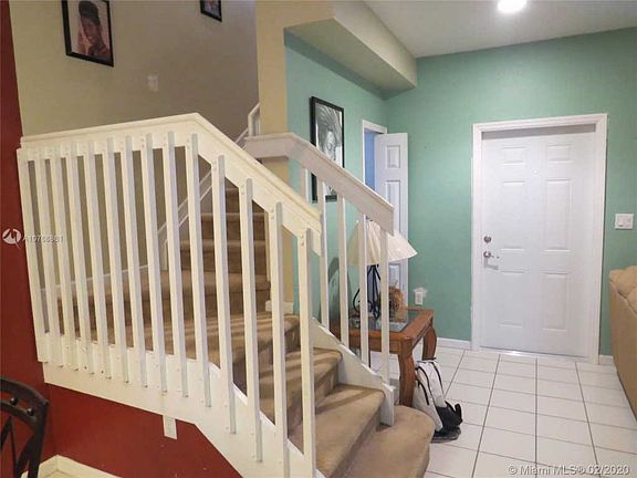 3rd image of 2715 SE 15th Pl #156