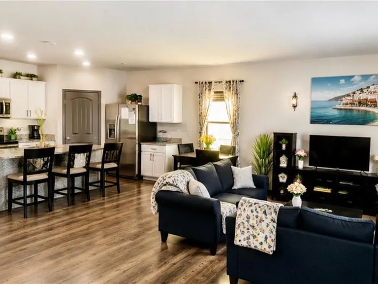 32 Oak Leaf Rd #B — Photo 3
