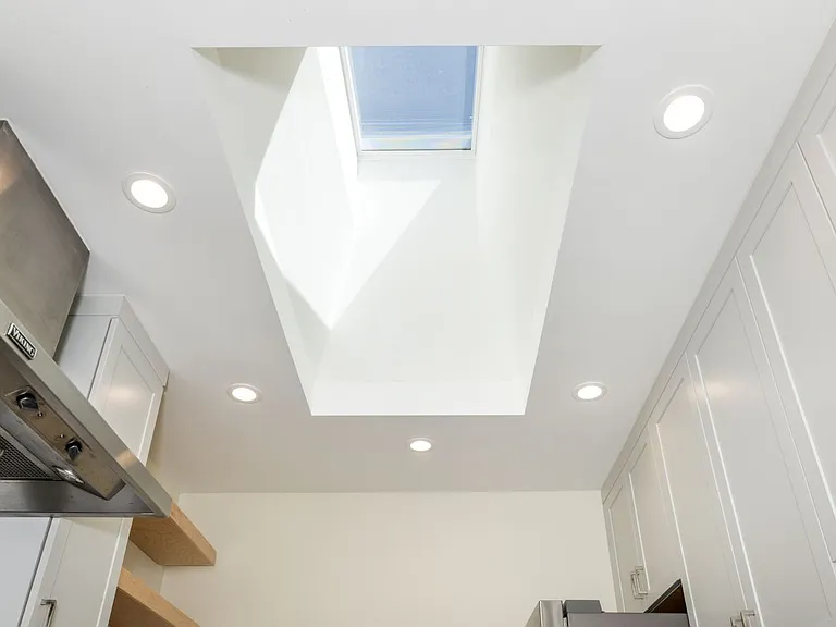 1009 S Norfolk St — Photo 22