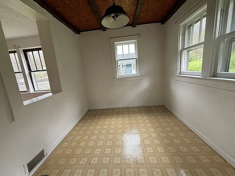 10217 Cumberland Rd — Photo 19