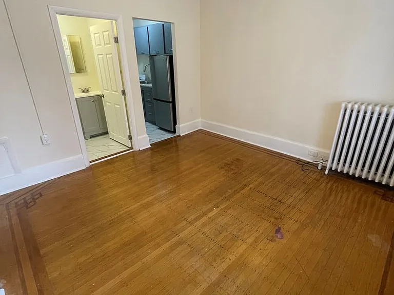 3007 N Calvert St — Photo 12