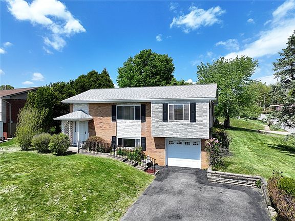 2nd image of 563 Meadowvale Dr