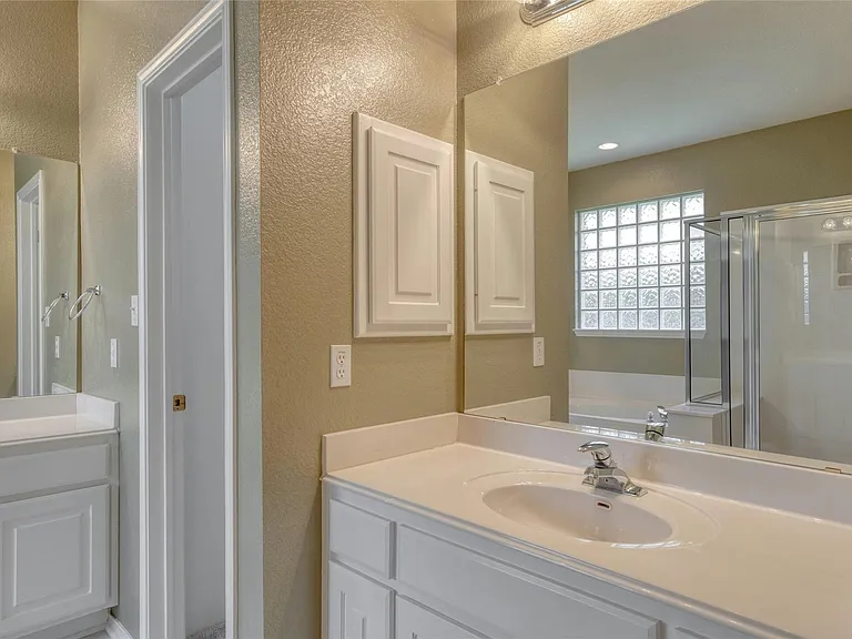 2310 Kristen Ln — Photo 15