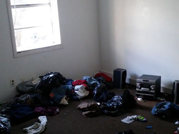 3rd image of 417 Center Ave