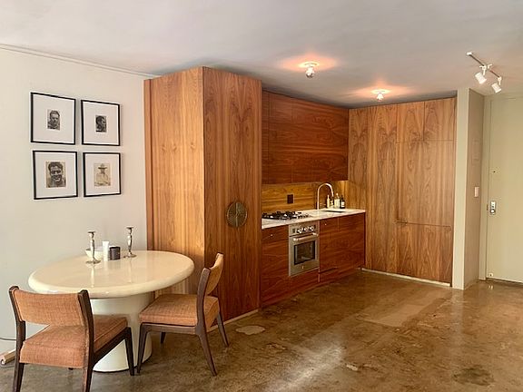 5th image of 330 E 33rd St APT 3A