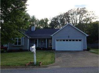 914 Creek Dr, Chattanooga, TN 37415