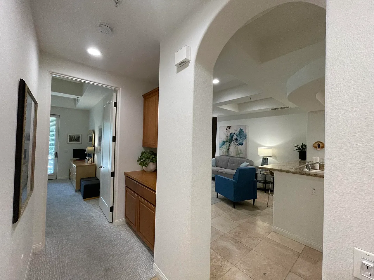 1 bed, 960 sqft, $2,450 — Photo 3