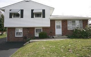1st image of 410 Park Dr