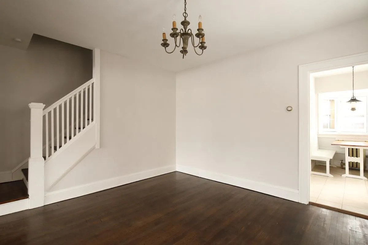 2305 S Overlook Road — Photo 4