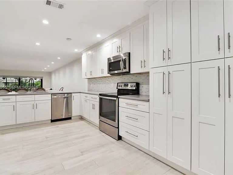 307 Bonnie Brae Way #Townhouse 26 — Photo 2