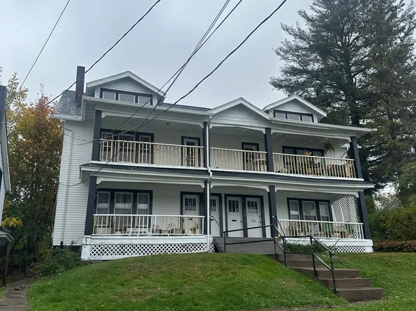 48 State St, Phoenix, NY