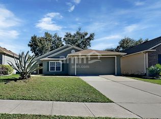 2340 Norwood Pl, Tavares, FL 32778
