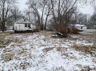 516 W Cherry St, Olney, IL 62450