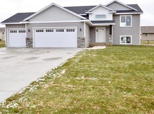 809 7th St NE, Rice, MN 56367