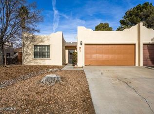 1031 Candeleras St, Las Cruces, NM 88011
