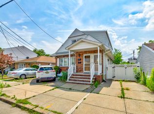 88 Riverview Rd #2, Jersey City, NJ 07305