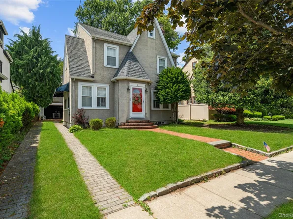 47 Stratford Road, West Hempstead, NY 11552