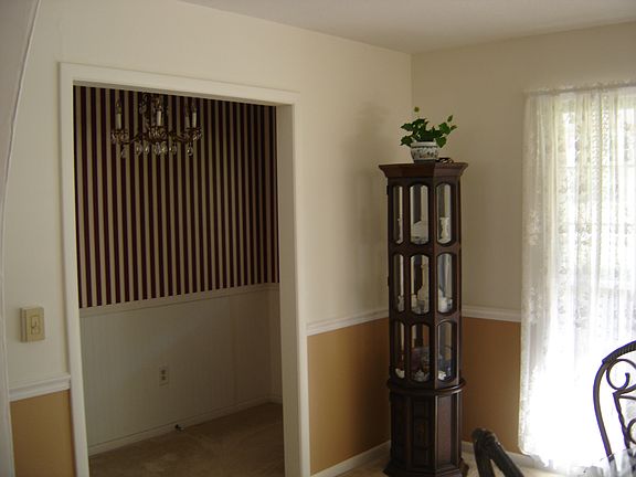 5th image of 981 Brookdale Ave
